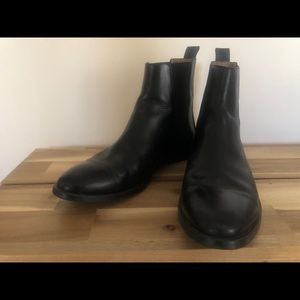 EVERLANE Chelsea boots, size 10